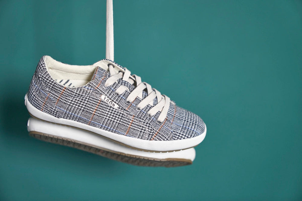 Support Your Fallen Arches With the Right Shoes